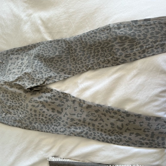 Current/Elliot Grey Cheetah Skinny Jeans 26 - Picture 4 of 5